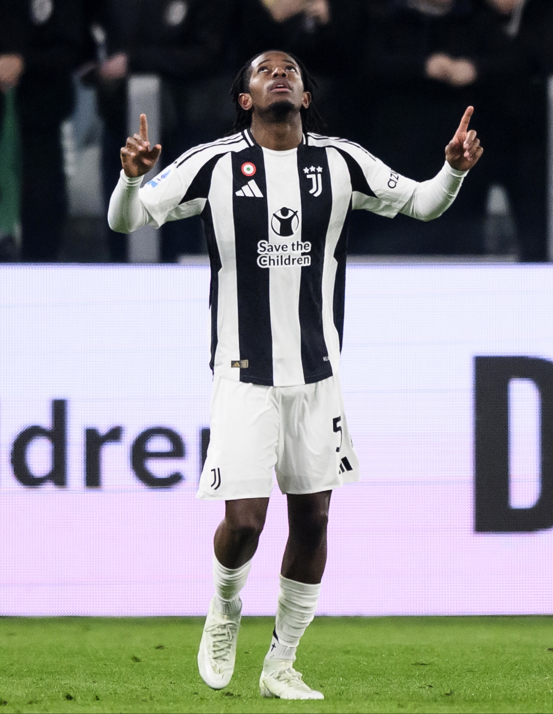 乐鱼体育注册-尤文图斯赛季目标现分歧，球员整体表现备受争议