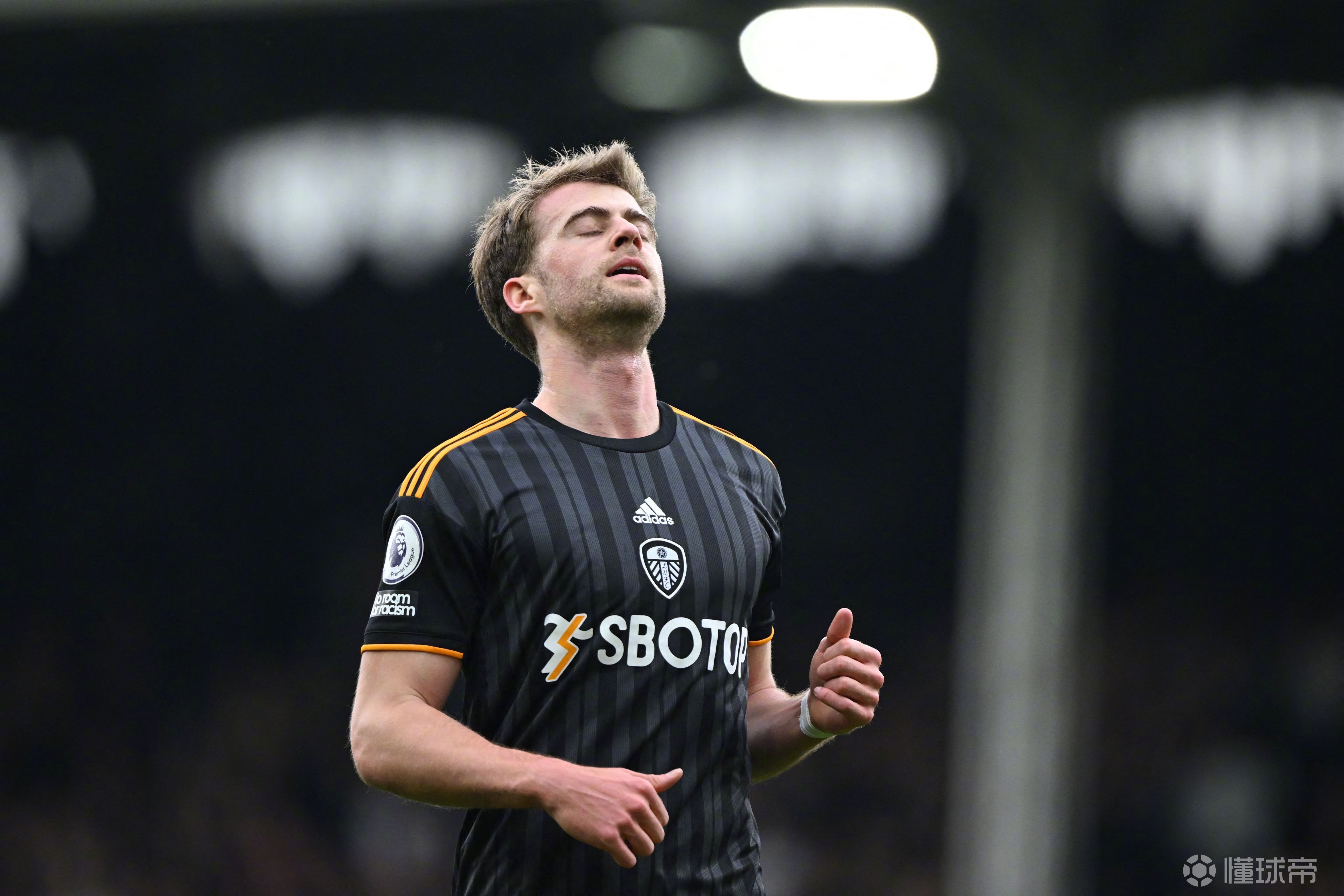 乐鱼体育官方登录入口-热刺客场击败利兹联，取得主场赛季首胜的简单介绍