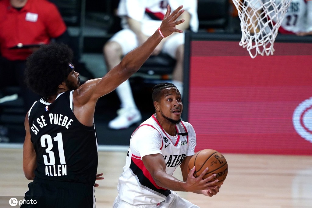 乐鱼体育在线-开拓者击败篮网，利拉德再次爆破狂热