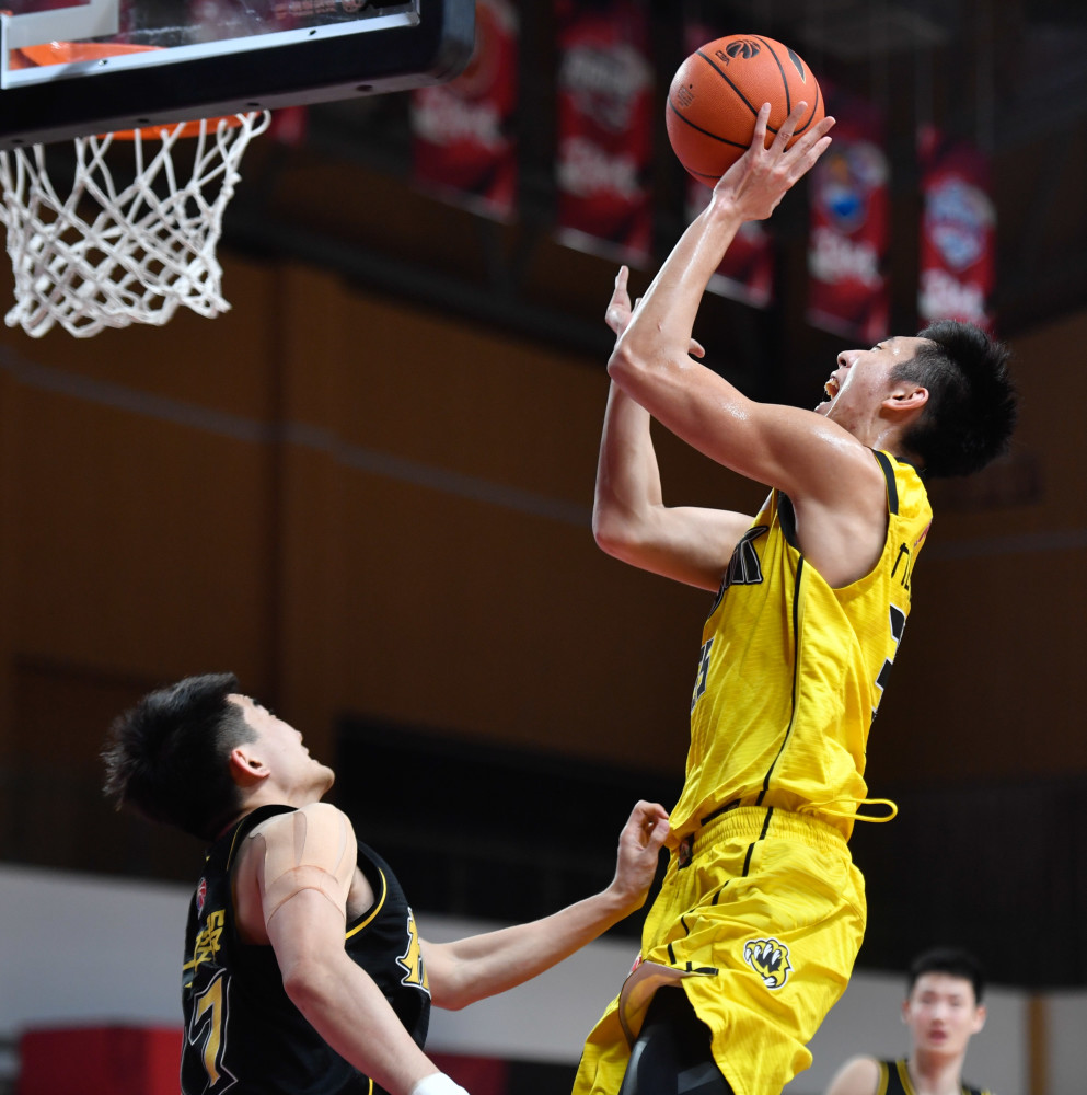 乐鱼体育亚洲官网-关于九台农商银行共同举办篮球公益赛，助力体育慈善事业的信息