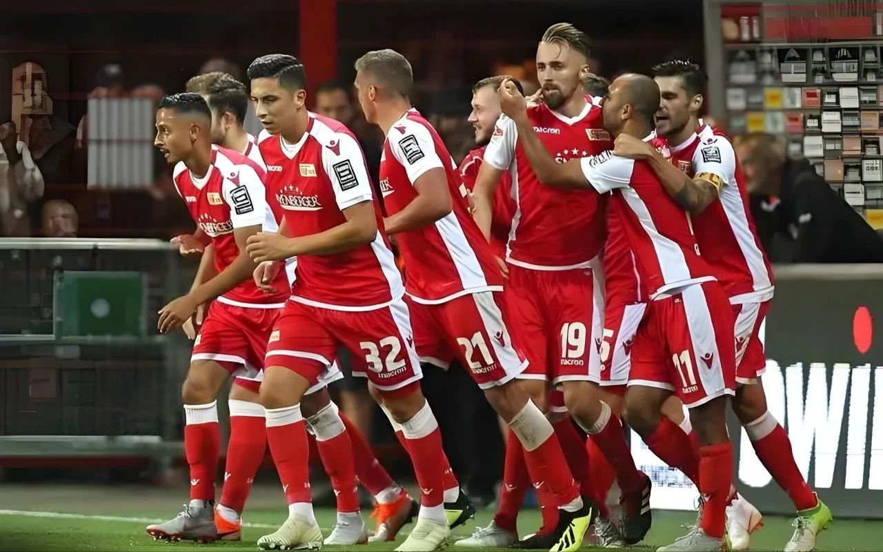 乐鱼体育官方入口-关于弗赖堡在主场逼平对手，表现出色的信息