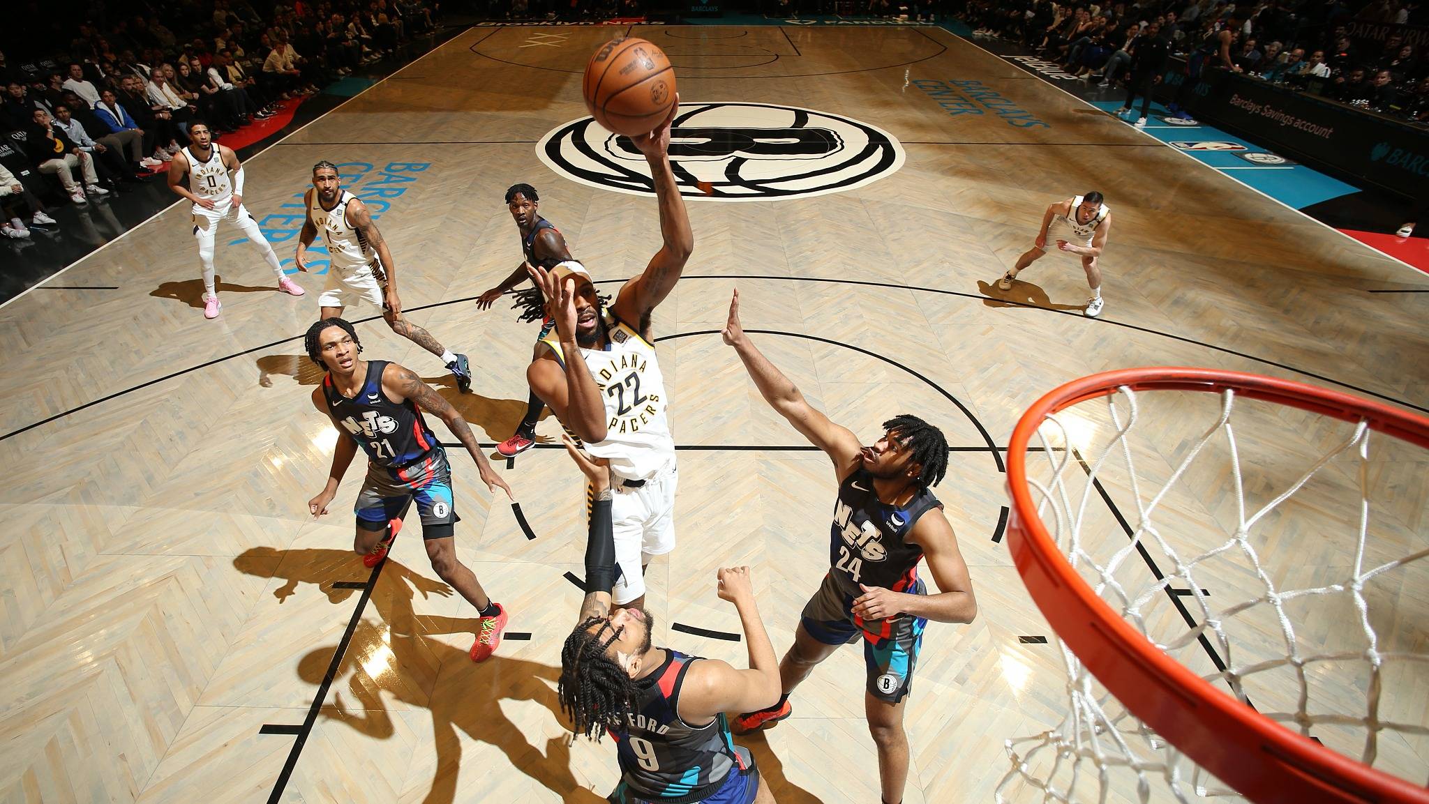 乐鱼体育在线登录-篮网客场击败黄蜂，全队表现精彩