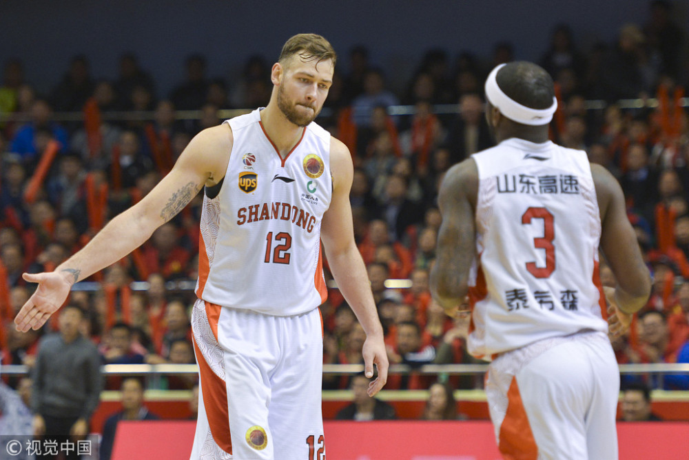 乐鱼体育注册-包含阿列克谢-施韦德荣膺CBA最有价值球员，实力无可匹敌的词条